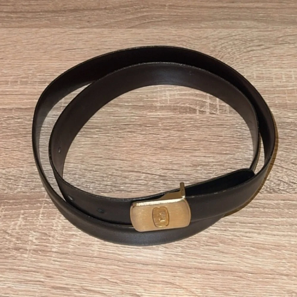 YSL Yves Saint Laurent Brass Buckle Vintage Black Leather‎ Belt 41”